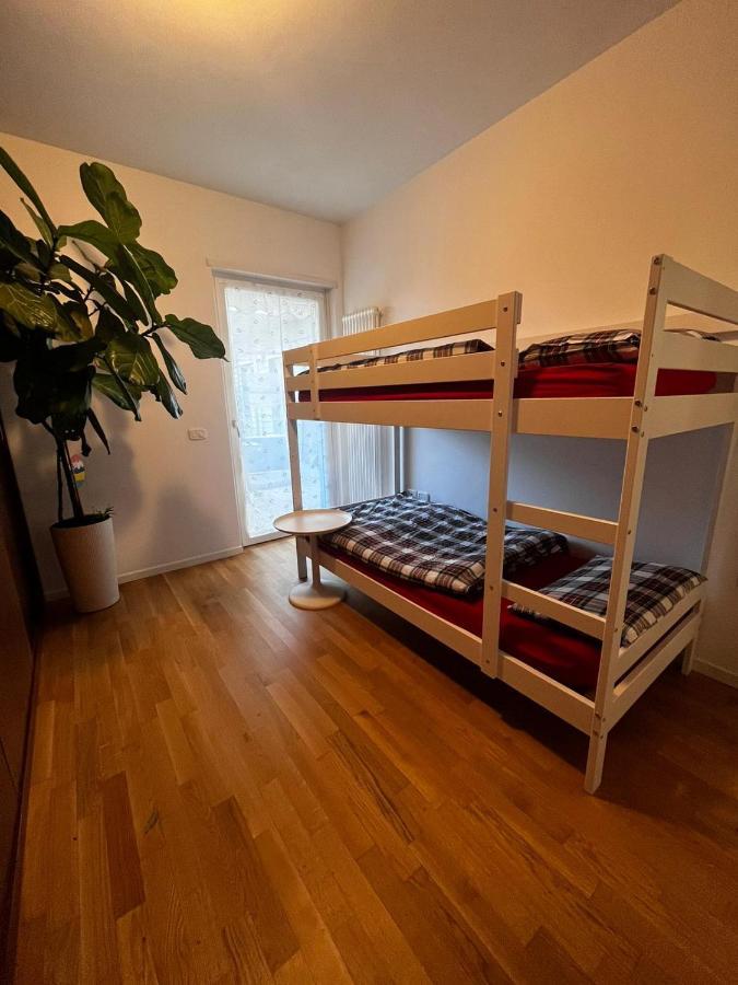 Garden & Pool Perugini Apartment Torbole Sul Garda Ngoại thất bức ảnh