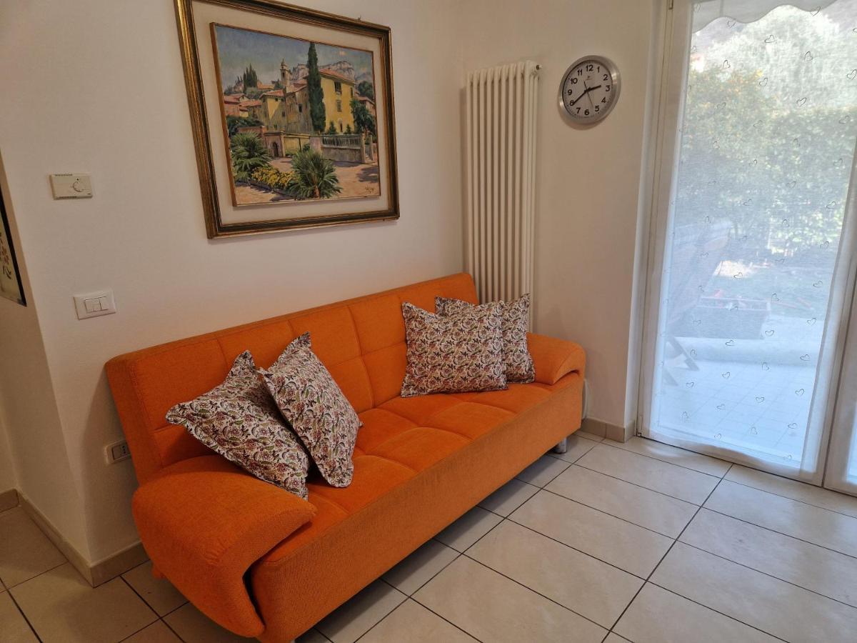 Garden & Pool Perugini Apartment Torbole Sul Garda Ngoại thất bức ảnh