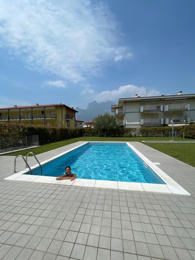 Garden & Pool Perugini Apartment Torbole Sul Garda Ngoại thất bức ảnh